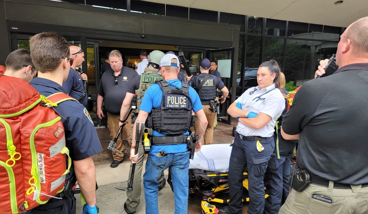 Gunman kills four in Oklahoma Medical Center United States